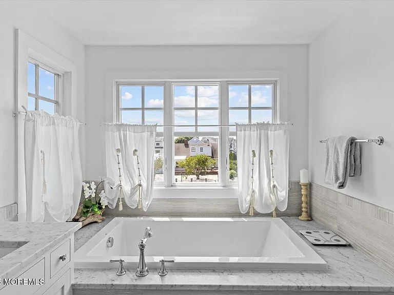 1730 Rue Mirador Winter Monthly Rst #WINTER MONTHLY RENTA — Photo 24