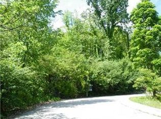 1532 Stonehaven Rd, Ann Arbor, MI 48104