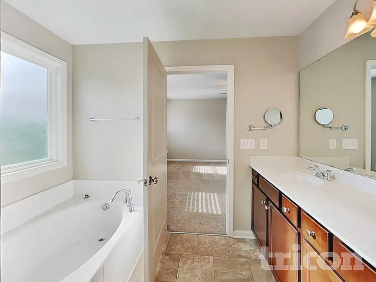 20 Evergreen Ln — Photo 5