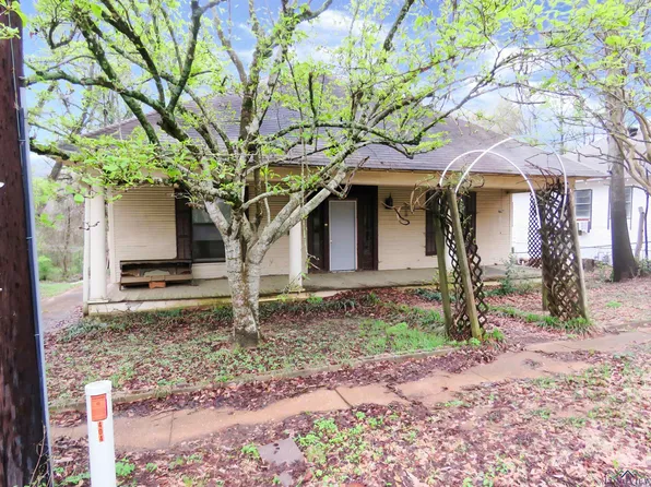 404 Hawley St, Marshall, TX 75670