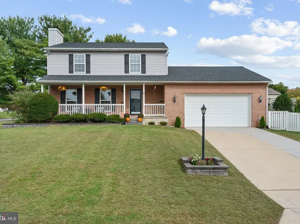 18 Quail Ridge Rd, Hanover, PA 17331