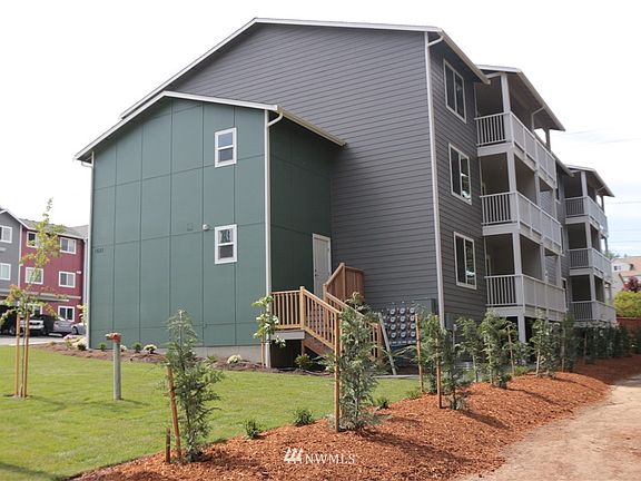 3rd image of 1621 SW Mulberry Place #D202