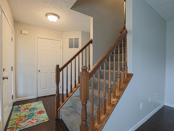 5th image of 461 Cherry Hill Ln