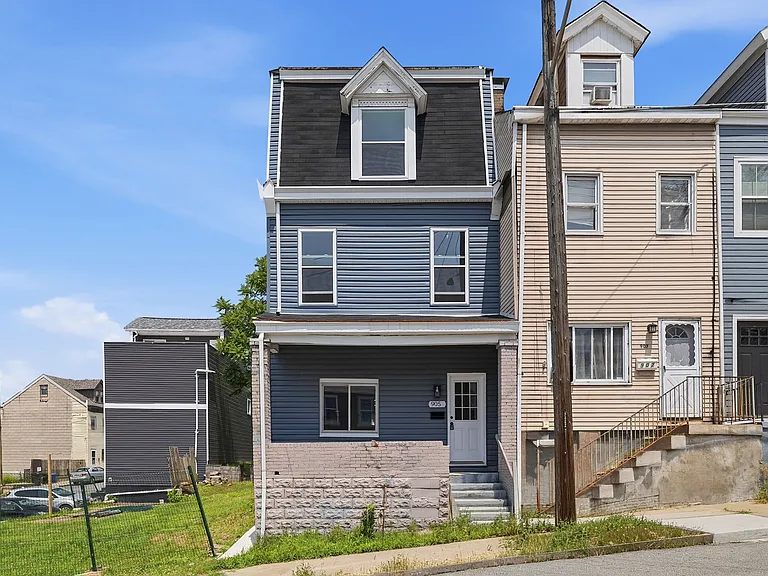 905 McCandless Ave — Photo 1