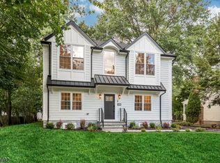 463 Berkshire Rd, Ridgewood, NJ 07450