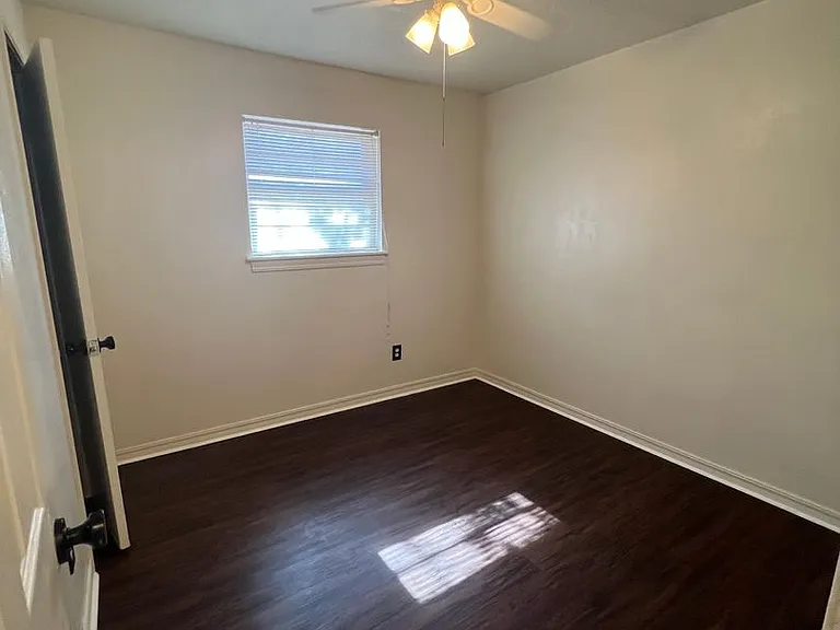 114 E Ridge Rd — Photo 12