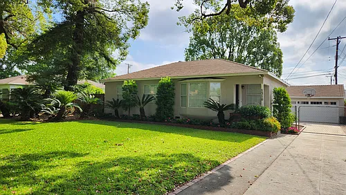 1310 Mayflower Ave Photo 1