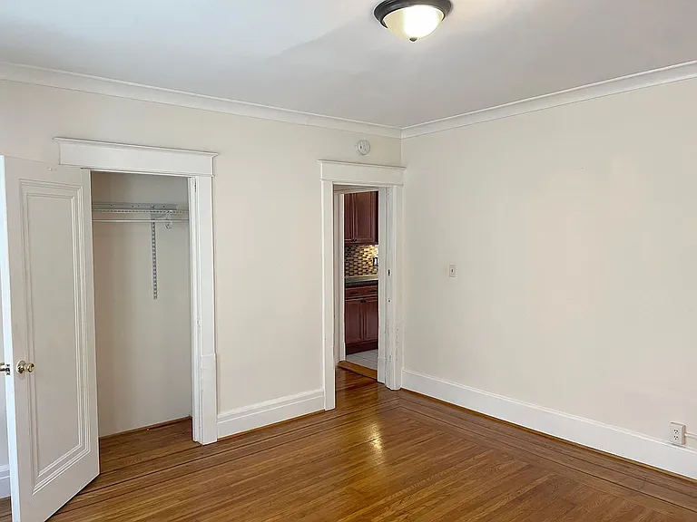 303 Richmond Ave #2 — Photo 7