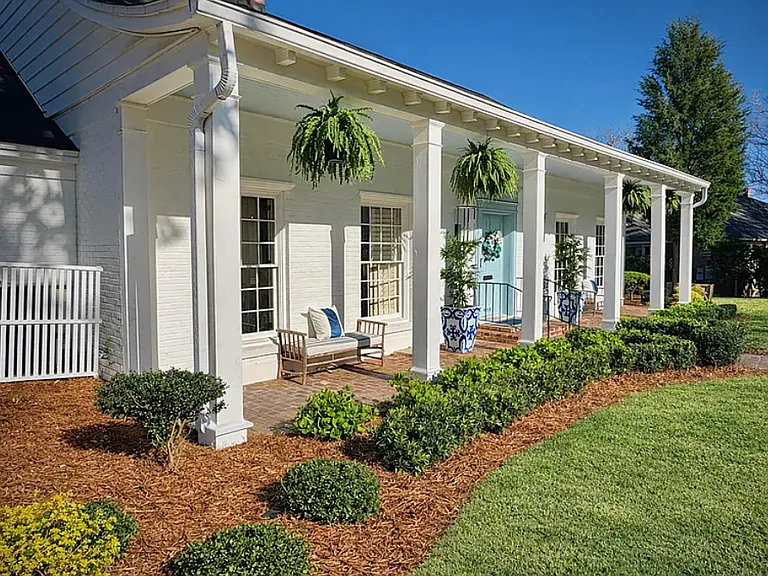 4010 Menendez Dr — Photo 2