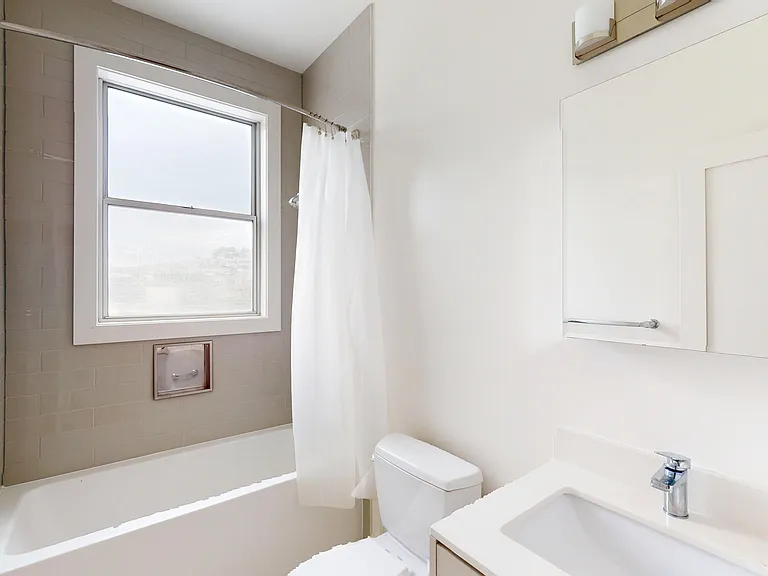 40 Tiffany Ave #9 — Photo 16