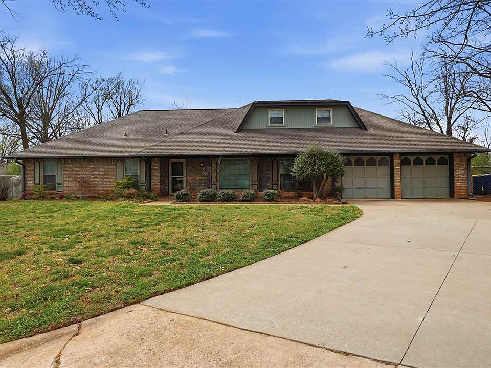 1st image of 2614 N Ivy Ct