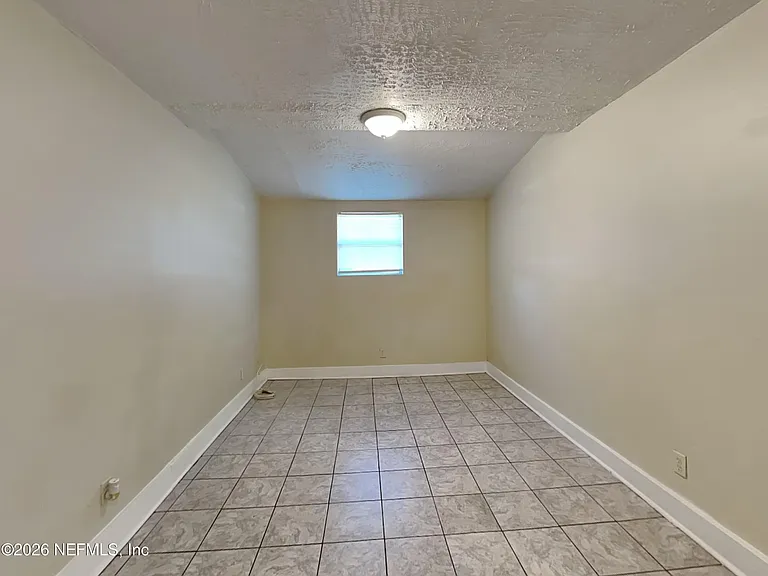 237 Blairmore Blvd — Photo 9