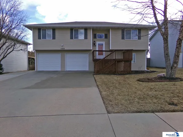 1409 Bell St, Beatrice, NE 68310