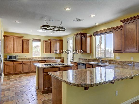 3rd image of 12021 Aragon Springs Ave