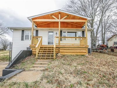 404 Lueking Dr, De Soto, MO, 63020