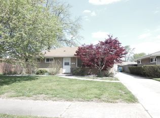 622 E Ash Pl, Griffith, IN 46319
