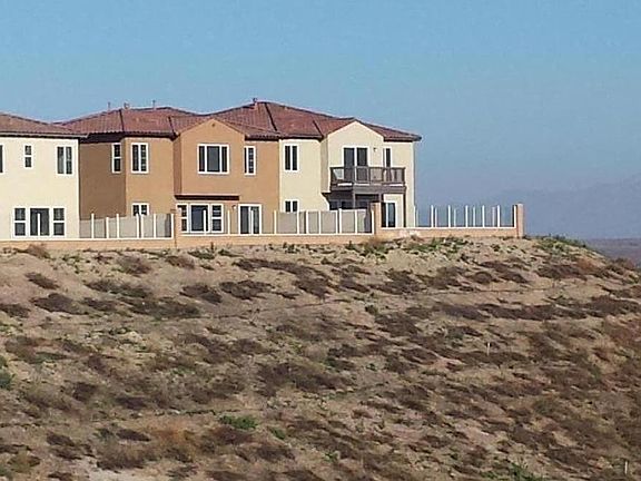 Corner Lot and Top View