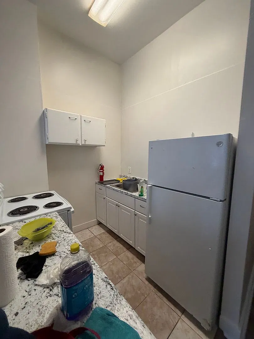 409 Walnut Street — Photo 2