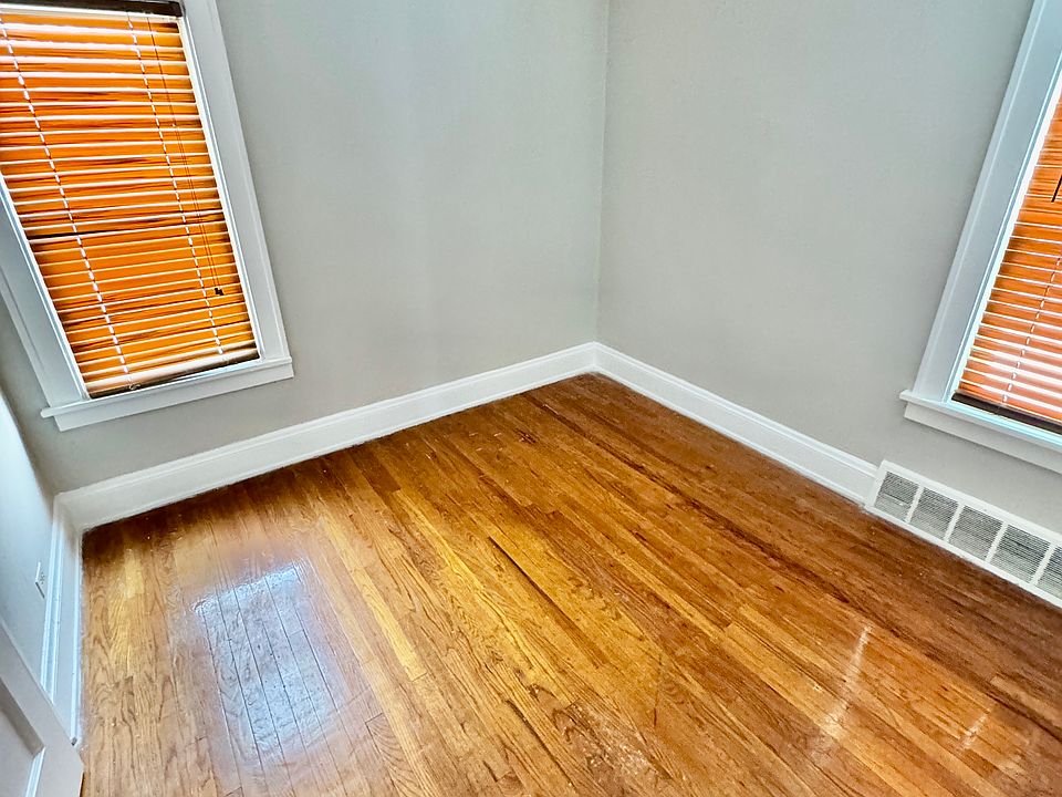 1st image of 8225 Rosewood Ave Unit 1