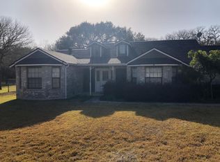 109 Twin Oak Rd, Seguin, TX 78155