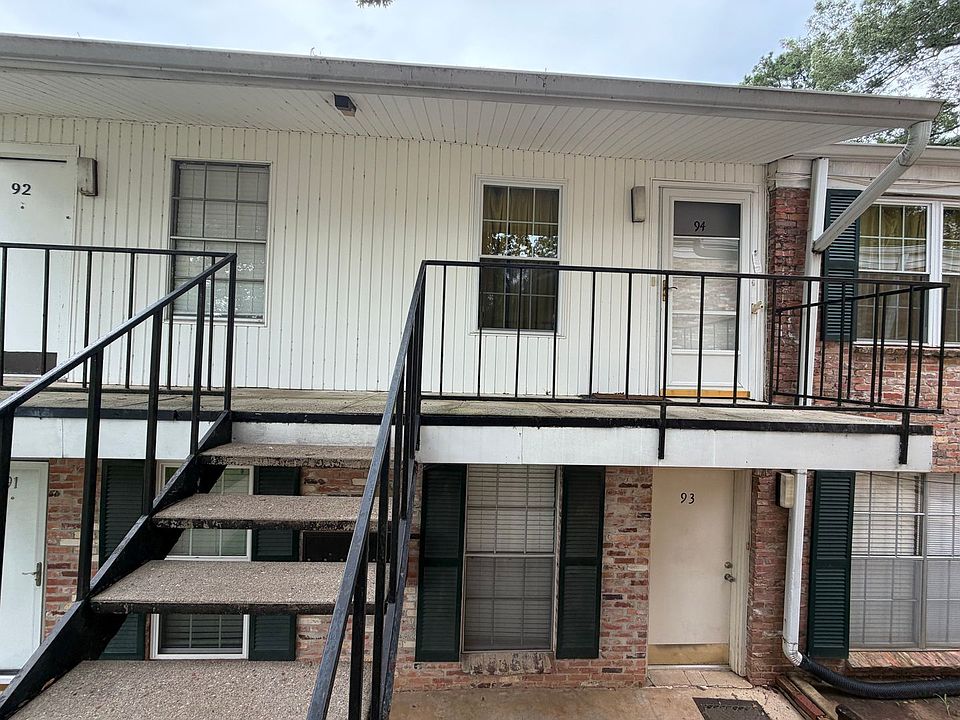 1st image of 3820 Fairfield Ave Unit 94