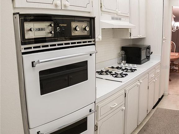 5th image of 2850 59th St S APT 401