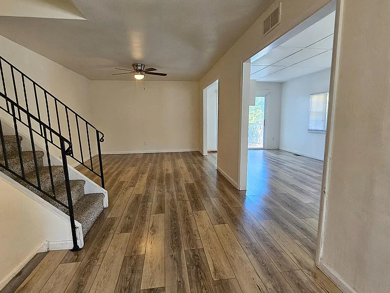 22 Plymouth Dr — Photo 9