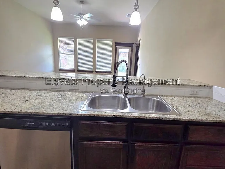2200 Kintyre Rd — Photo 21