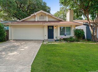 3920 Chimney Springs Dr, San Antonio, TX 78247