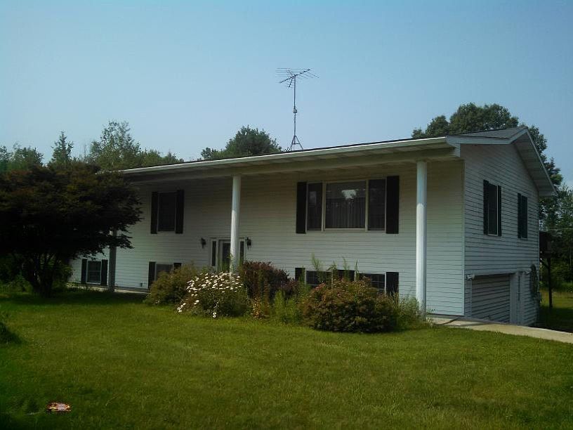 1st image of 1366 Diamond Dr SW