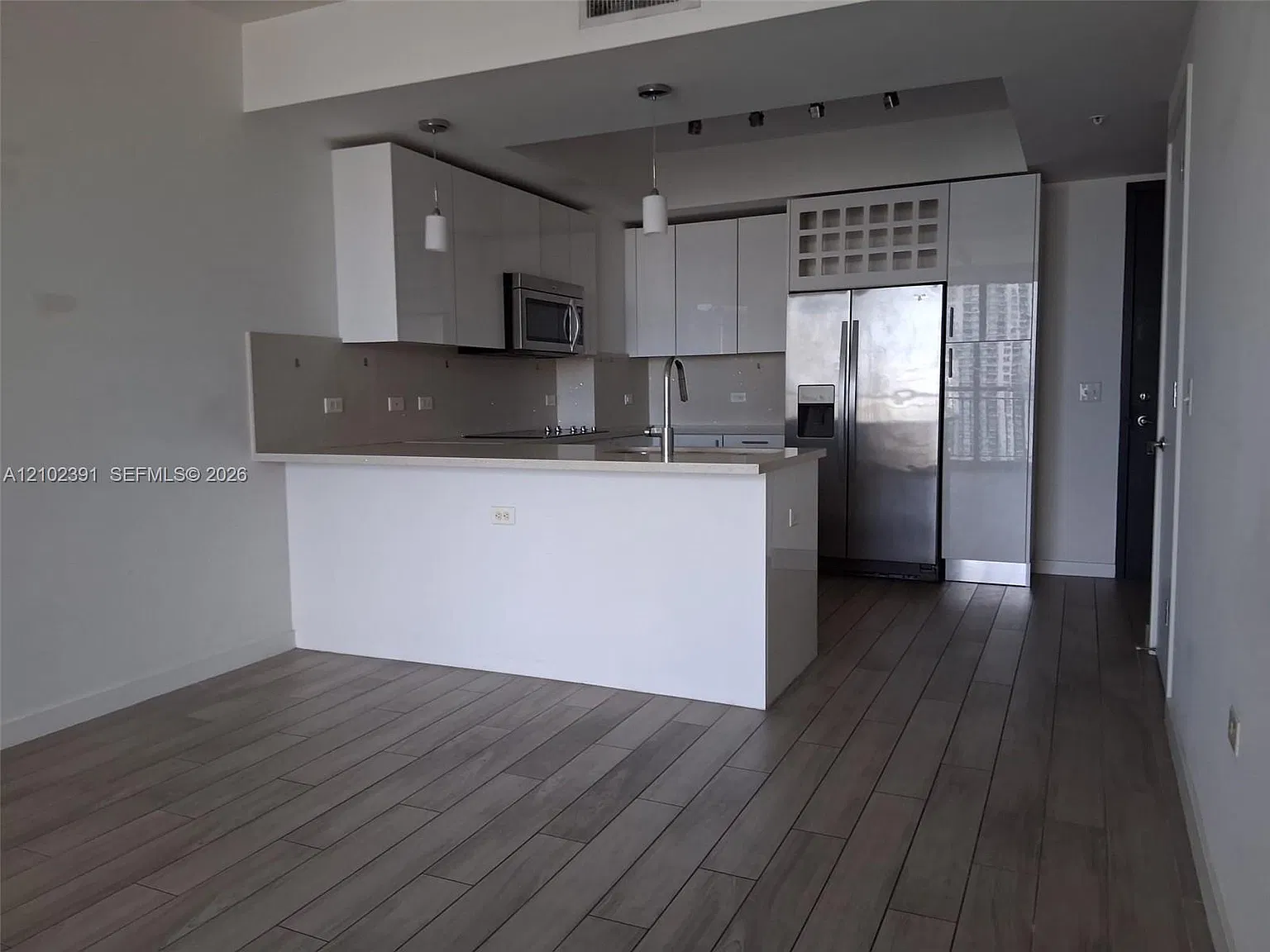 Nine At Mary Brickell Vill — Photo 4