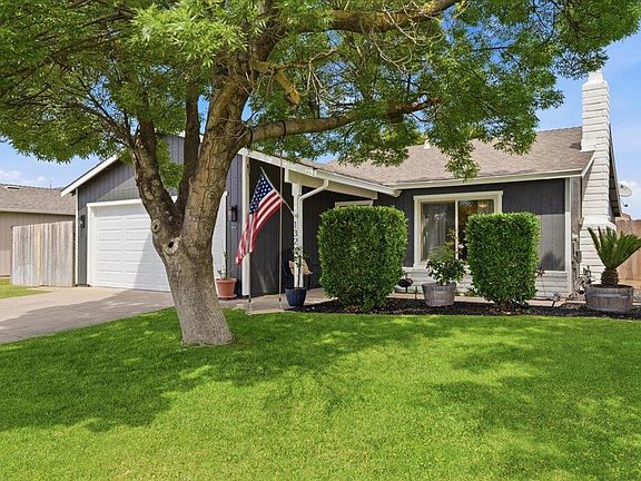 3rd image of 1327 Elena Dr