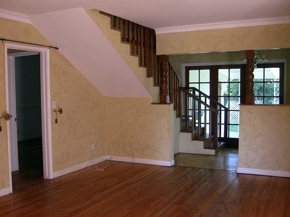 Living room/Breakfast roo