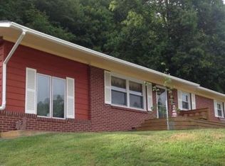 691 Hamner Ave NE, Norton, VA 24273