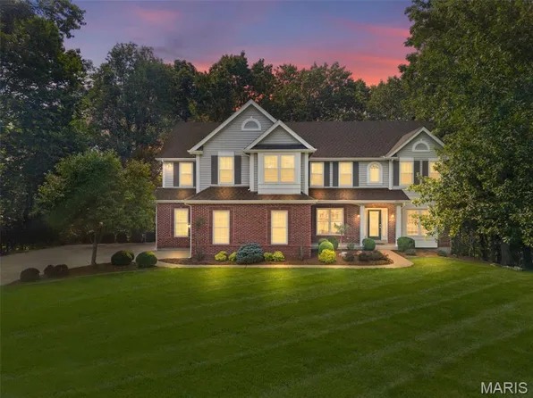 991 Sheffield Forest Ct, Ballwin, MO 63021