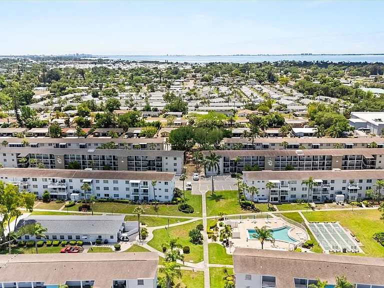 2425 Flamingo Blvd #K28 — Photo 2