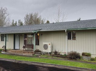 119 N Locust Ln, Sisters, OR 97759
