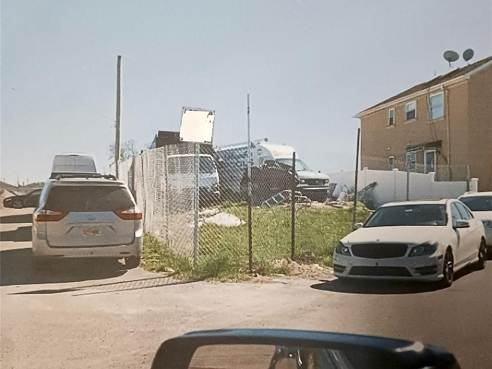 2nd image of Parcel ID 4-14231-1244 1st Street