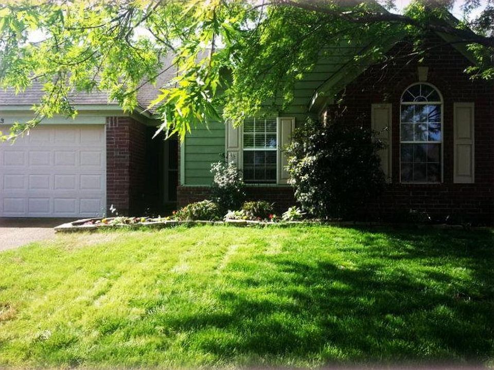 1st image of 7053 Naples Dr