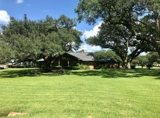 5002 Royce St, Boling, TX 77420