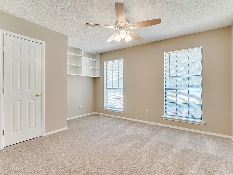 1001 Jorgenson Rd — Photo 21