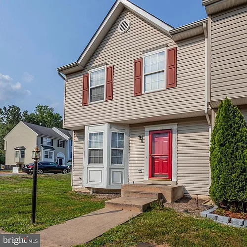 101 Bridgewood Ct Photo 1