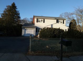 403 Oceanside St, Islip Terrace, NY 11752