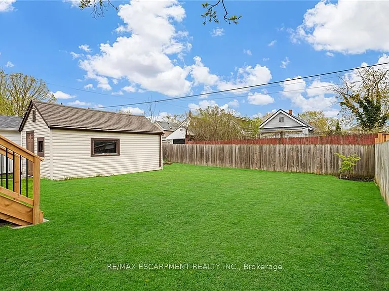 112 Oakland Ave — Photo 29