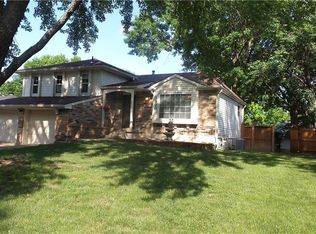 1500 NW Amesbury Rd, Blue Springs, MO 64015