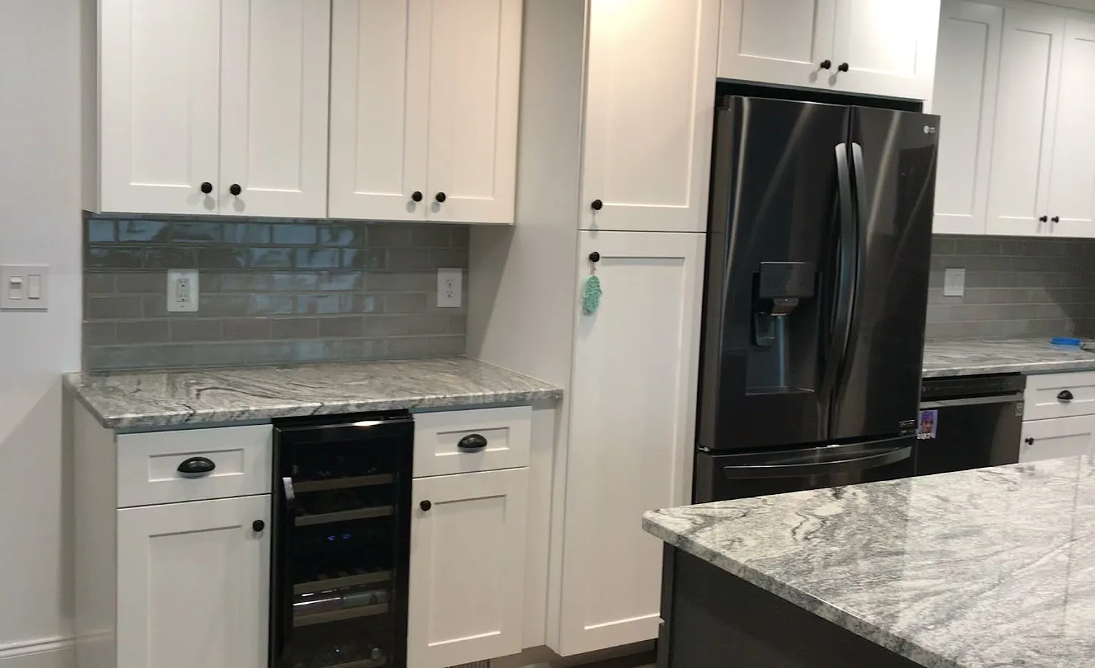 2 bed, 1072 sqft, $2,100 — Photo 3