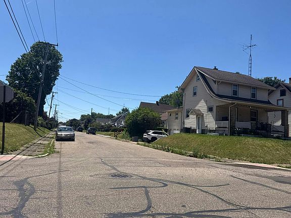 5th image of 1019 Shadyside Ave SW