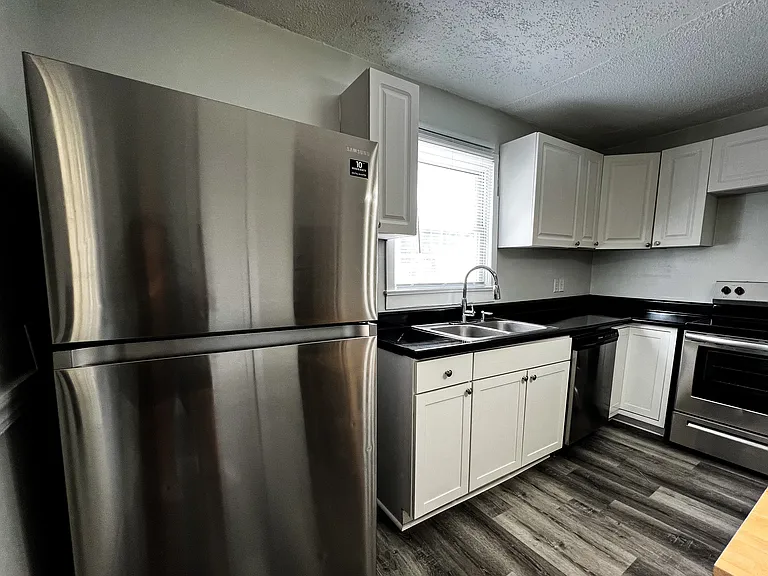8118 Walnut Cove Rd — Photo 4