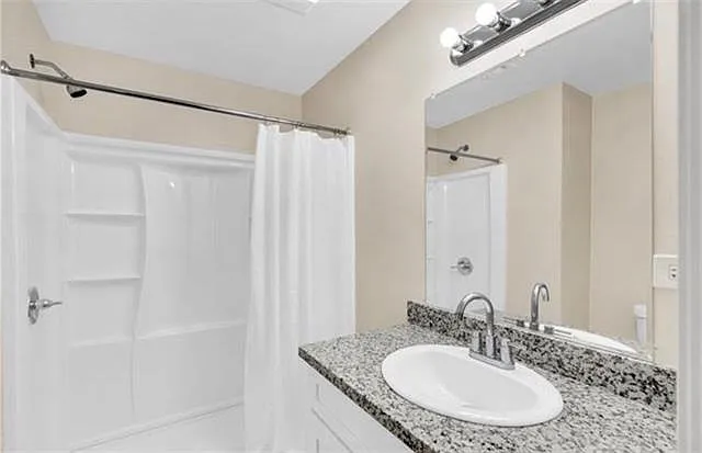 5626 Saint Claude Ave — Photo 7