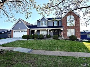 2902 Piney Pointe Dr, Saint Louis, MO